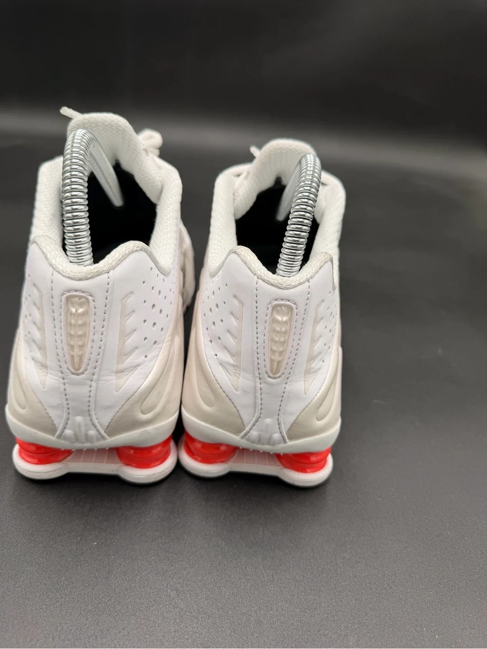 Nike White Black Red Shox Runner - Picture 5 of 6
